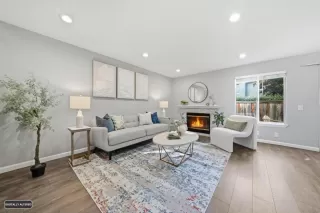 Photo #5: ML82042225 Listing 