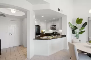 Photo #5: ML82042293 Listing 