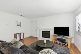 Photo #6: ML82042305 Listing 