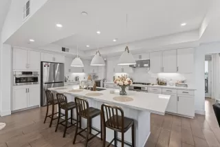 Photo #5: ML82042348 Listing 