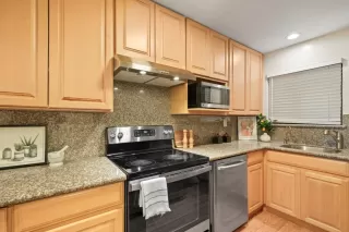 Photo #3: ML82042357 Listing 