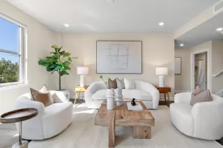 Photo #5: ML82042379 Listing