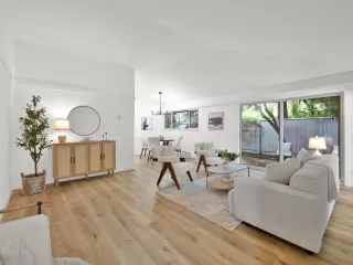 Photo #4: ML82042380 Listing 