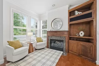 Photo #3: ML82042400 Listing 