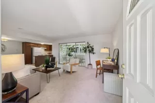 Photo #6: ML82042411 Listing 