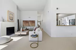 Photo #5: ML82042443 Listing 