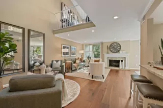 Photo #5: ML82042452 Listing