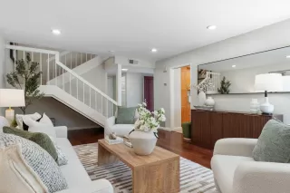 Photo #5: ML82042463 Listing 