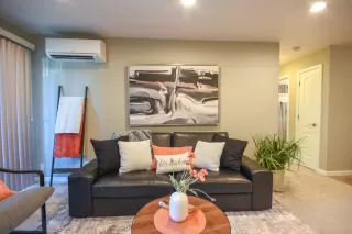 Photo #2: ML82042543 Listing 