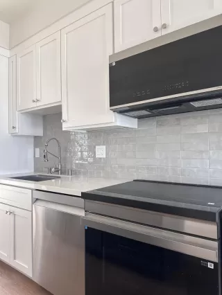 Photo #4: ML82042546 Listing 