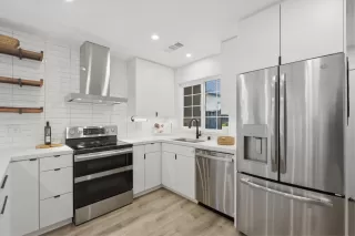 Photo #6: ML82042561 Listing 