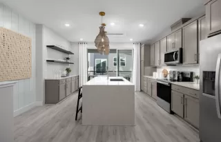 Photo #5: ML82042605 Listing 