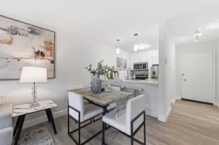 Photo #4: ML82042667 Listing