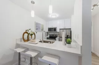 Photo #5: ML82042667 Listing