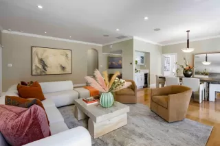 Photo #4: ML82042682 Listing