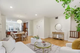 Photo #5: ML82042690 Listing 