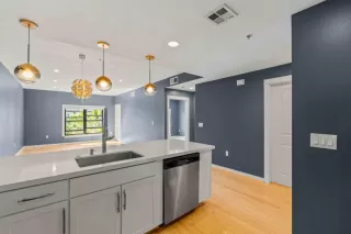 Photo #5: ML82042774 Listing 