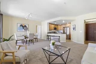 Photo #4: ML82042795 Listing 