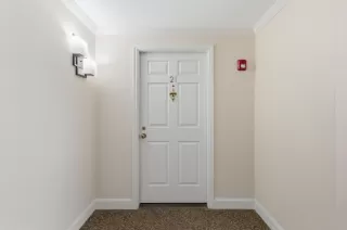 Photo #6: ML82042798 Listing