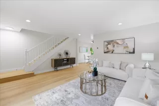 Photo #5: ML82042811 Listing