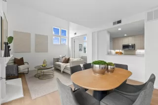 Photo #5: ML82042854 Listing 