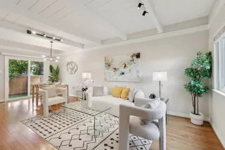 Photo #3: ML82042872 Listing 