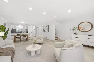 Photo #3: ML82042877 Listing 