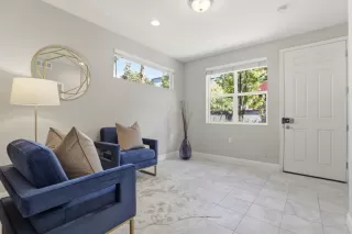 Photo #6: ML82042957 Listing 