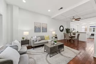 Photo #4: ML82043018 Listing 