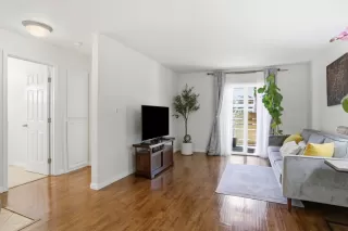 Photo #4: ML82043025 Listing 