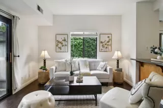 Photo #4: ML82043041 Listing 