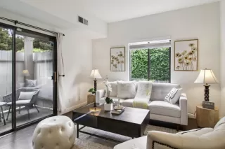 Photo #5: ML82043041 Listing 