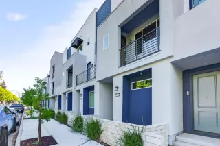 Photo #2: ML82043069 Listing 