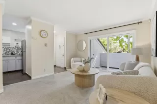 Photo #4: ML82043071 Listing 