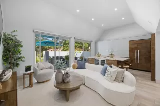 Photo #2: ML82043091 Listing 