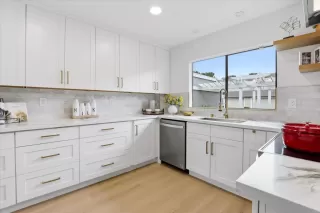 Photo #1: ML82043095 Listing 