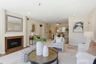 Photo #6: ML82043096 Listing 