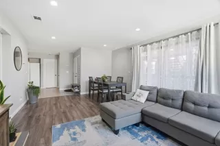 Photo #4: ML82043106 Listing 