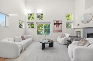 Photo #1: ML82043128 Listing