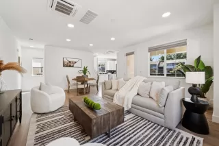 Photo #3: ML82043148 Listing 