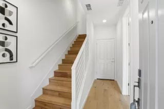 Photo #4: ML82043164 Listing 