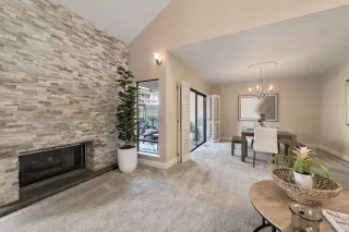 Photo #4: ML82043173 Listing 