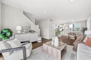 Photo #5: ML82043179 Listing 