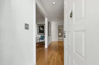 Photo #5: ML82043200 Listing 