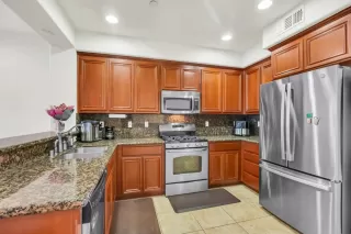 Photo #6: ML82043239 Listing 