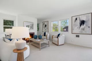 Photo #4: ML82043281 Listing 