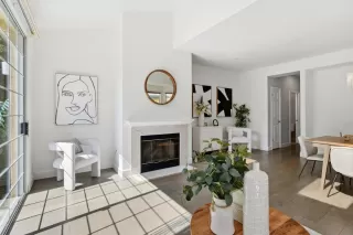 Photo #6: ML82043283 Listing 