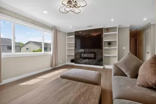 Photo #2: ML82043292 Listing 