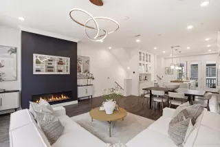 Photo #1: ML82043293 Listing 