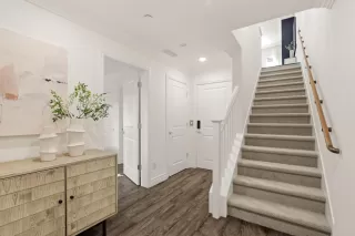 Photo #6: ML82043293 Listing 